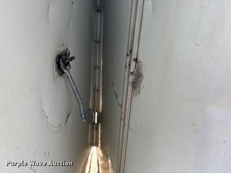 image for item ET4656 2012 H and H Trailers 20' enclosed cargo trailer