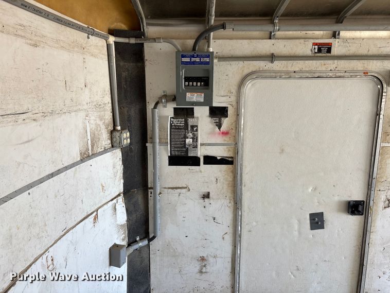 image for item ET4656 2012 H and H Trailers 20' enclosed cargo trailer