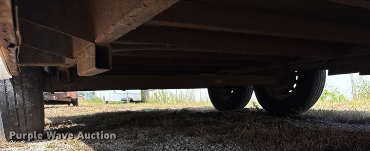 image for item ET4656 2012 H and H Trailers 20' enclosed cargo trailer