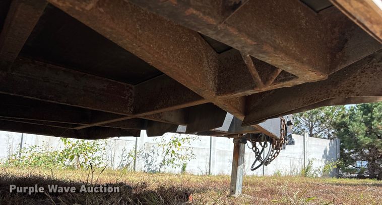 image for item ET4656 2012 H and H Trailers 20' enclosed cargo trailer