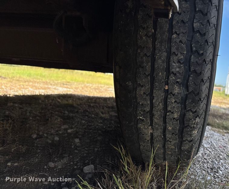 image for item ET4656 2012 H and H Trailers 20' enclosed cargo trailer