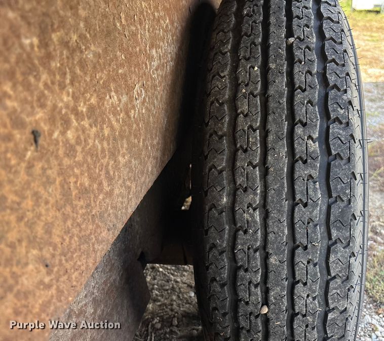 image for item ET4656 2012 H and H Trailers 20' enclosed cargo trailer