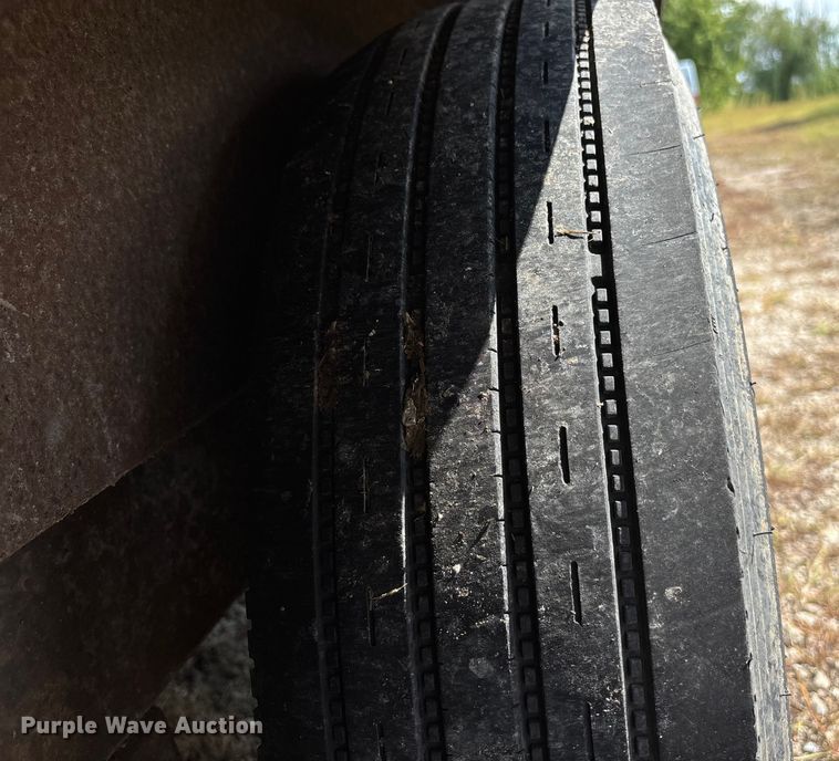 image for item ET4656 2012 H and H Trailers 20' enclosed cargo trailer