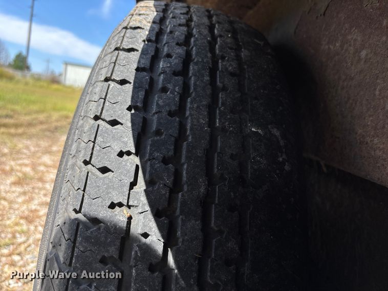 image for item ET4656 2012 H and H Trailers 20' enclosed cargo trailer