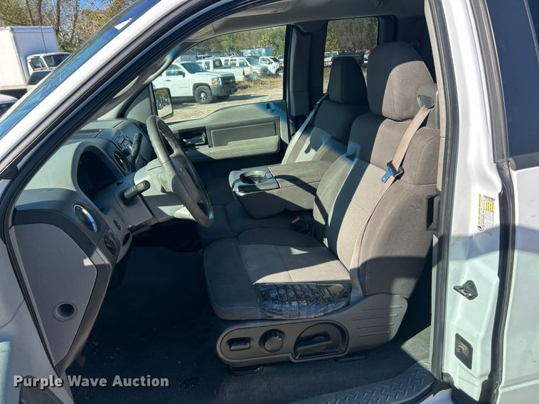 image for item ET6590 2006 Ford F150 SuperCab pickup truck