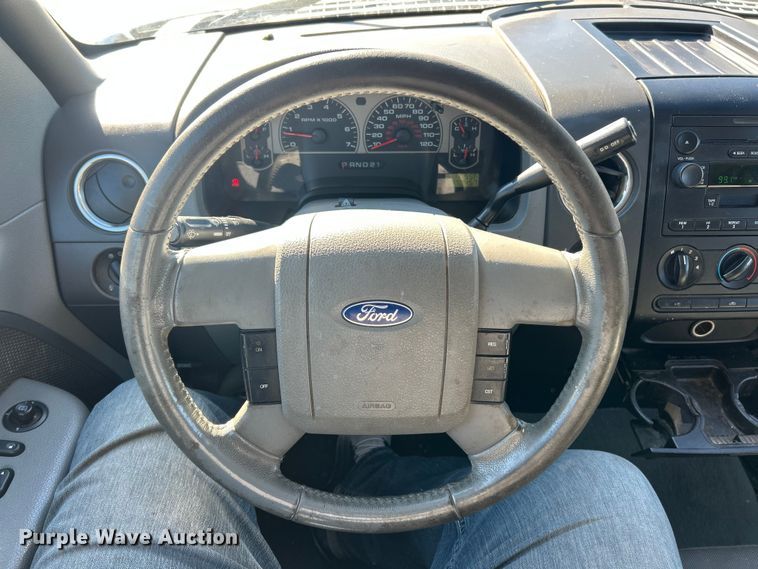 image for item ET6590 2006 Ford F150 SuperCab pickup truck