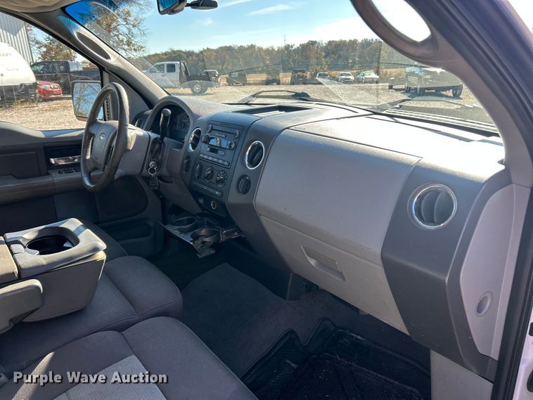 image for item ET6590 2006 Ford F150 SuperCab pickup truck