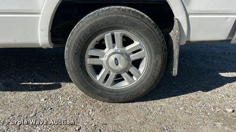 image for item ET6590 2006 Ford F150 SuperCab pickup truck