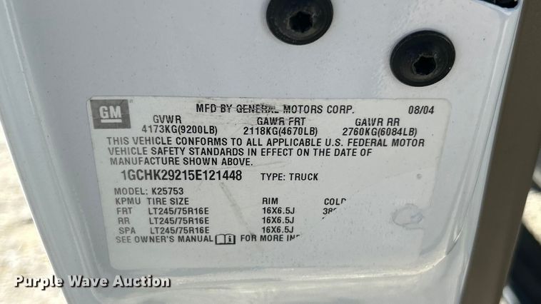 image for item ET6591 2005 Chevrolet Silverado 2500HD Ext. Cab bale bed pickup truck