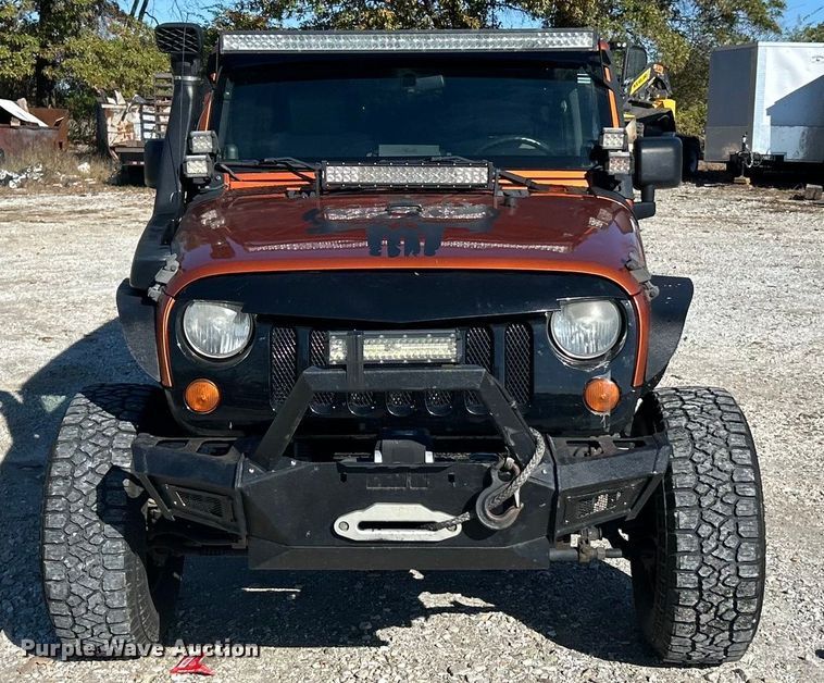 image for item ET6592 2010 Jeep Wrangler SUV