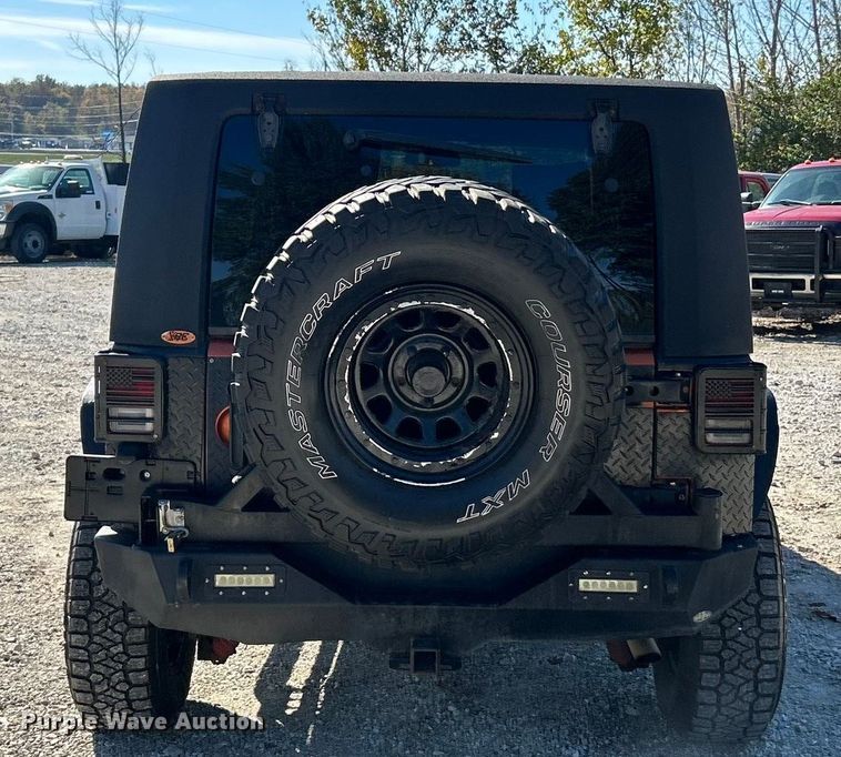 image for item ET6592 2010 Jeep Wrangler SUV