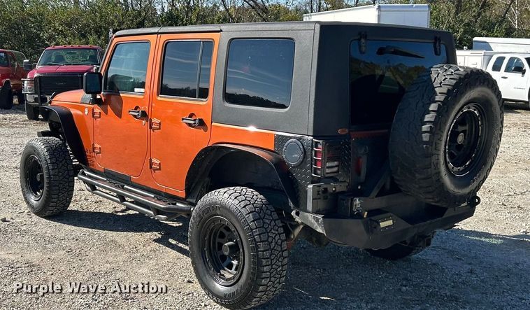 image for item ET6592 2010 Jeep Wrangler SUV