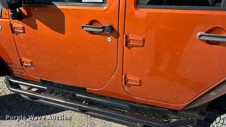 image for item ET6592 2010 Jeep Wrangler SUV