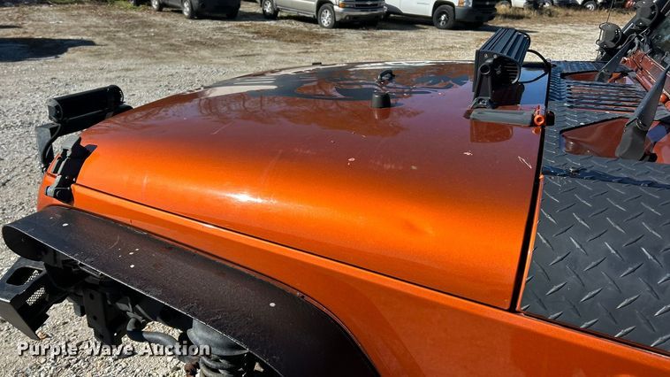 image for item ET6592 2010 Jeep Wrangler SUV