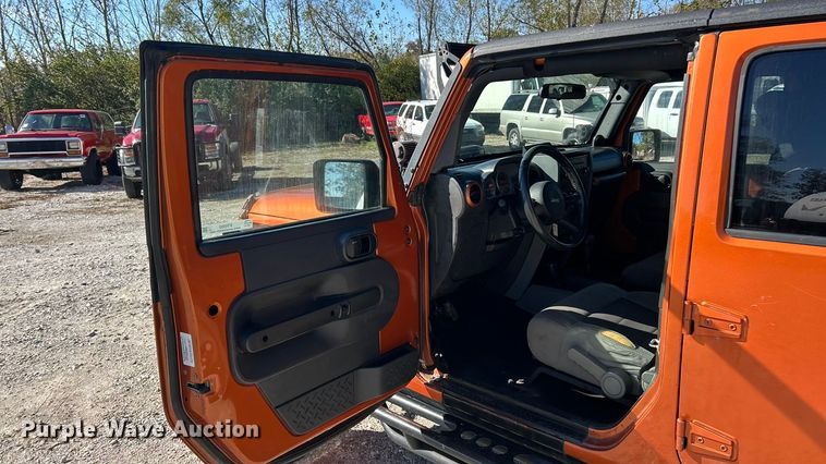 image for item ET6592 2010 Jeep Wrangler SUV