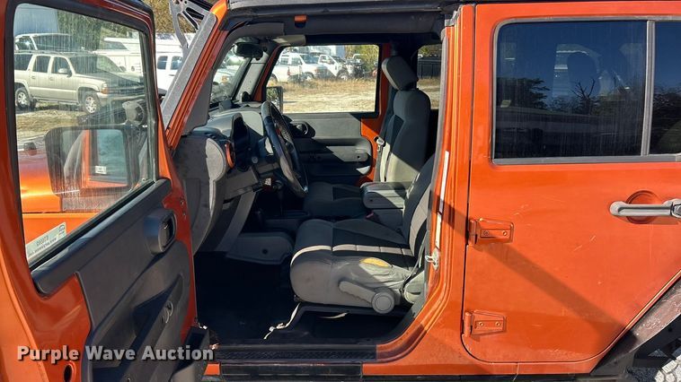 image for item ET6592 2010 Jeep Wrangler SUV