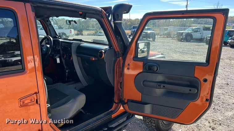 image for item ET6592 2010 Jeep Wrangler SUV