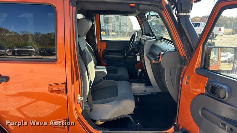 image for item ET6592 2010 Jeep Wrangler SUV