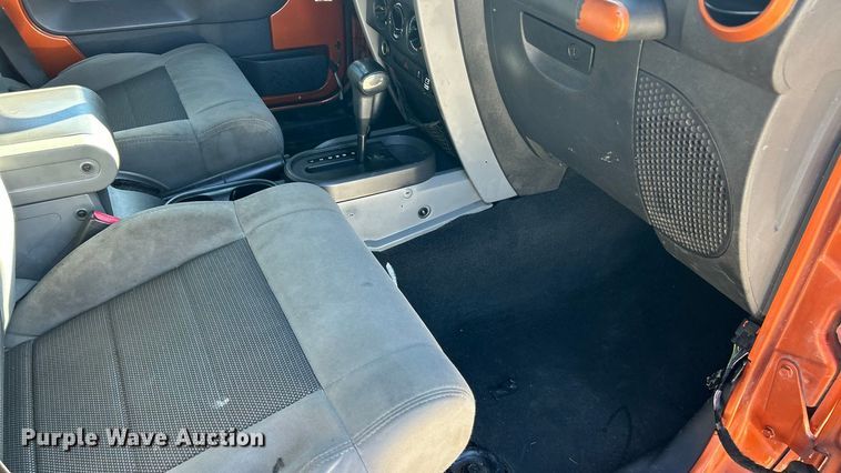 image for item ET6592 2010 Jeep Wrangler SUV