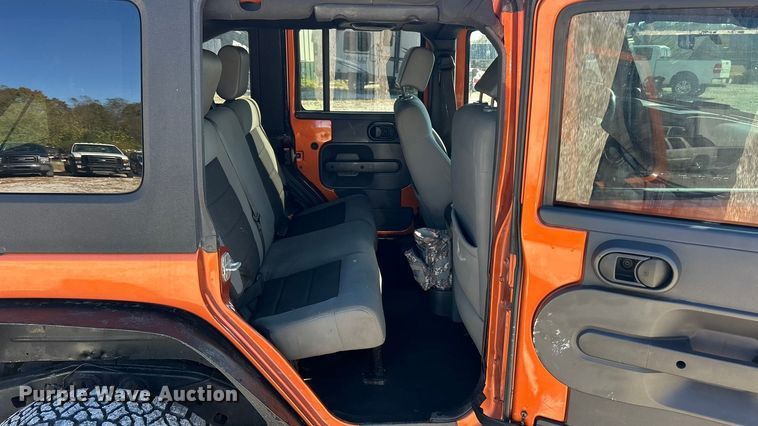 image for item ET6592 2010 Jeep Wrangler SUV