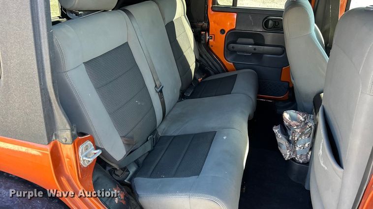 image for item ET6592 2010 Jeep Wrangler SUV