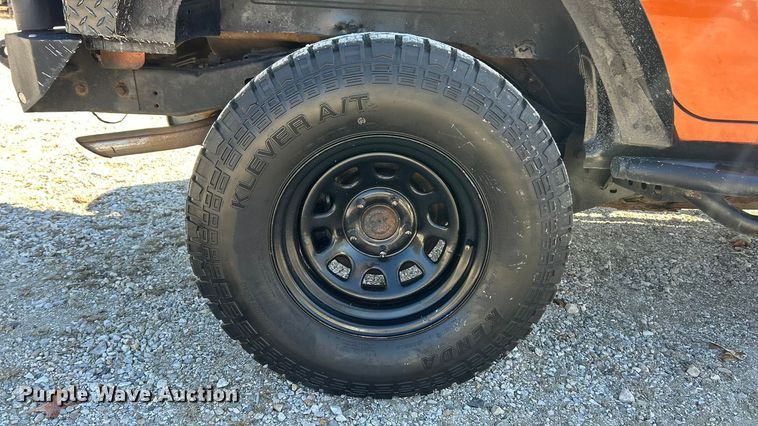 image for item ET6592 2010 Jeep Wrangler SUV