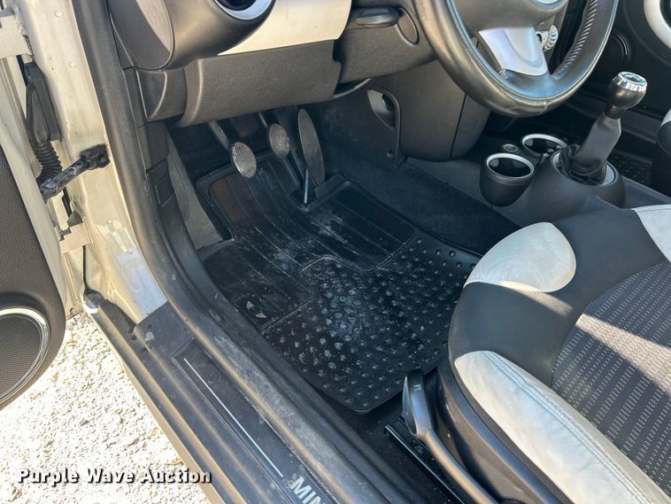 image for item ET6593 2010 Mini Cooper 