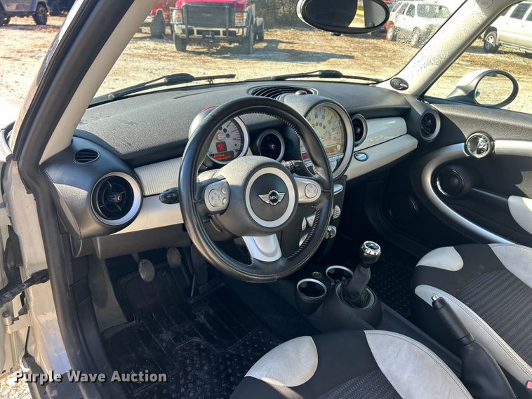 image for item ET6593 2010 Mini Cooper 