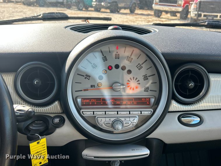 image for item ET6593 2010 Mini Cooper 