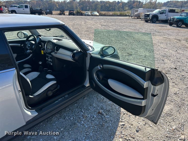 image for item ET6593 2010 Mini Cooper 