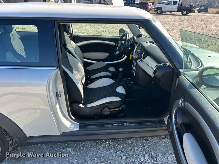 image for item ET6593 2010 Mini Cooper 