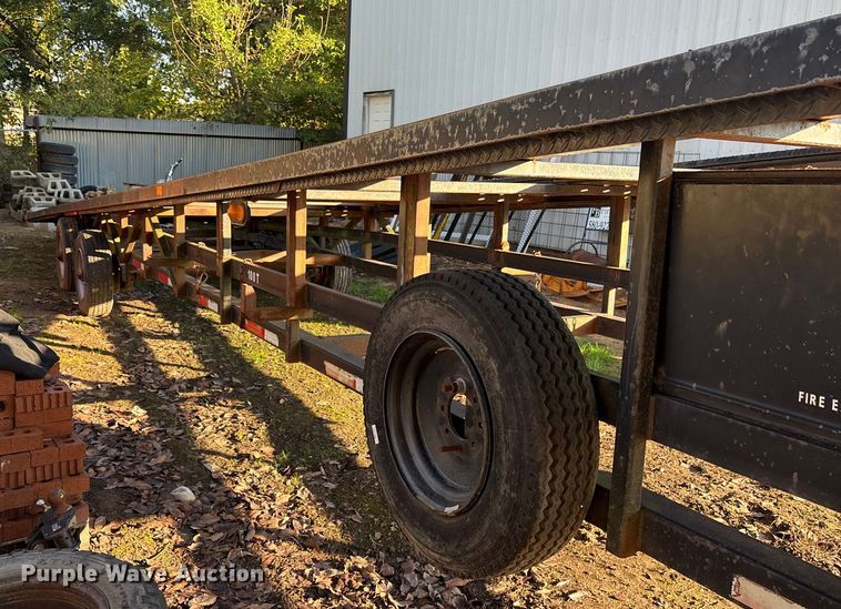 image for item ET7127 2006 Take 3 Trailers car carrier