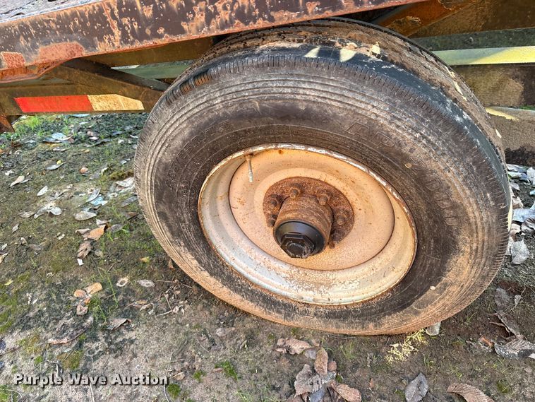 image for item ET7127 2006 Take 3 Trailers car carrier