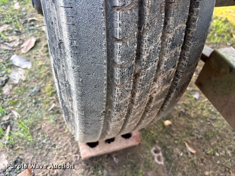 image for item ET7127 2006 Take 3 Trailers car carrier