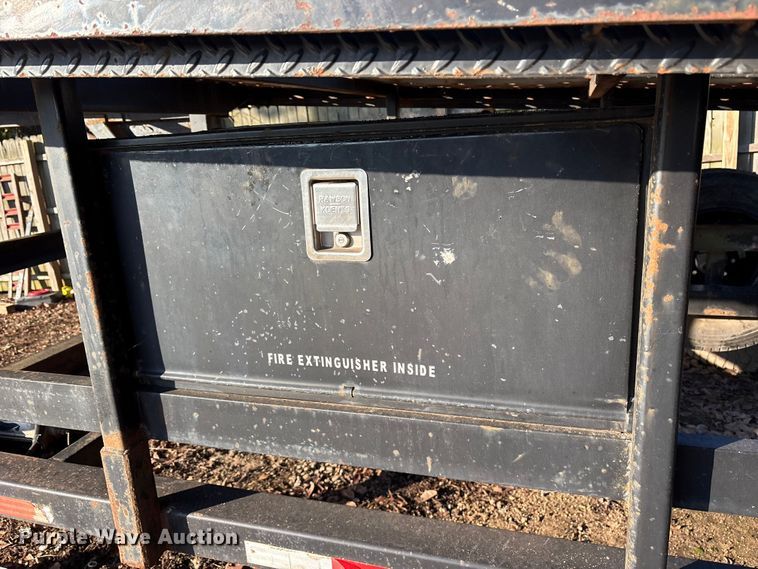 image for item ET7127 2006 Take 3 Trailers car carrier