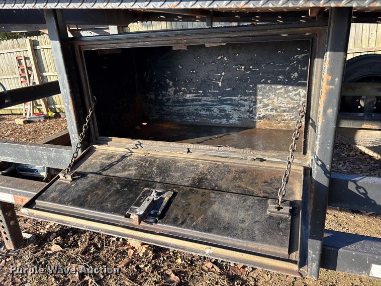 image for item ET7127 2006 Take 3 Trailers car carrier