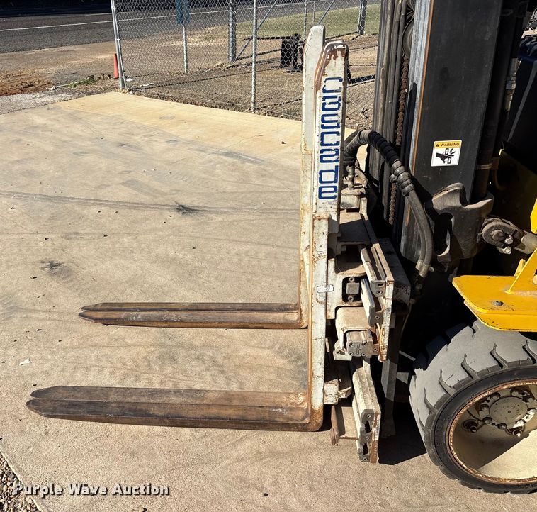 image for item ET7159 2007 Yale GLC070VXNGSE088 forklift