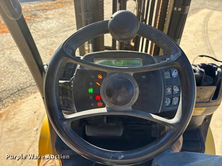 image for item ET7159 2007 Yale GLC070VXNGSE088 forklift