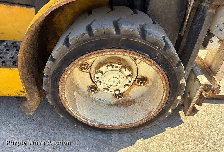 image for item ET7159 2007 Yale GLC070VXNGSE088 forklift