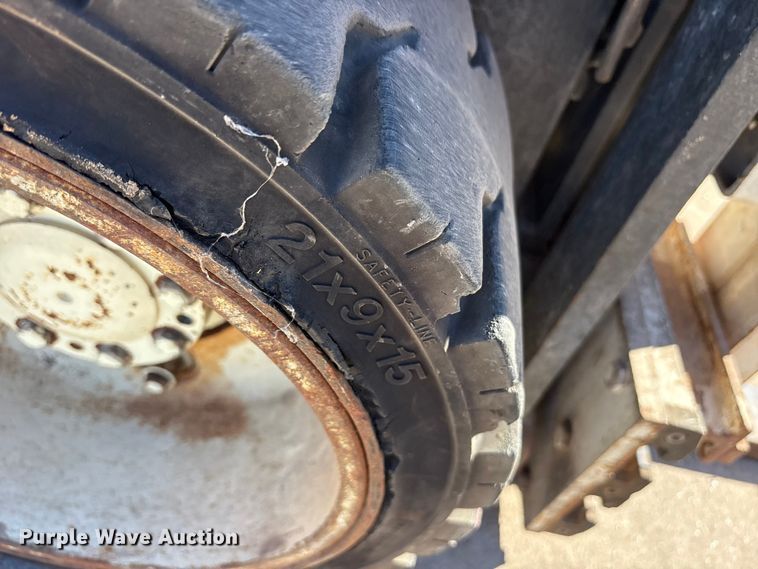 image for item ET7159 2007 Yale GLC070VXNGSE088 forklift