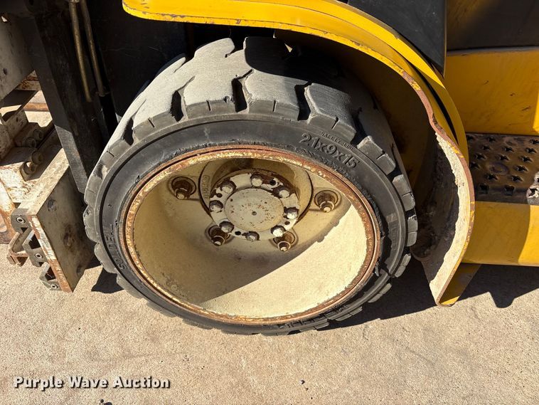 image for item ET7159 2007 Yale GLC070VXNGSE088 forklift