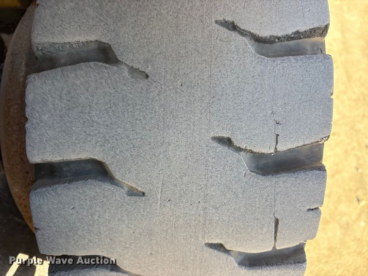 image for item ET7159 2007 Yale GLC070VXNGSE088 forklift