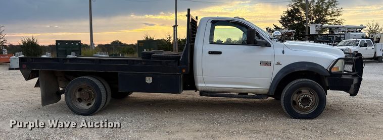 image for item ET7161 2011 Dodge Ram 5500 flatbed truck