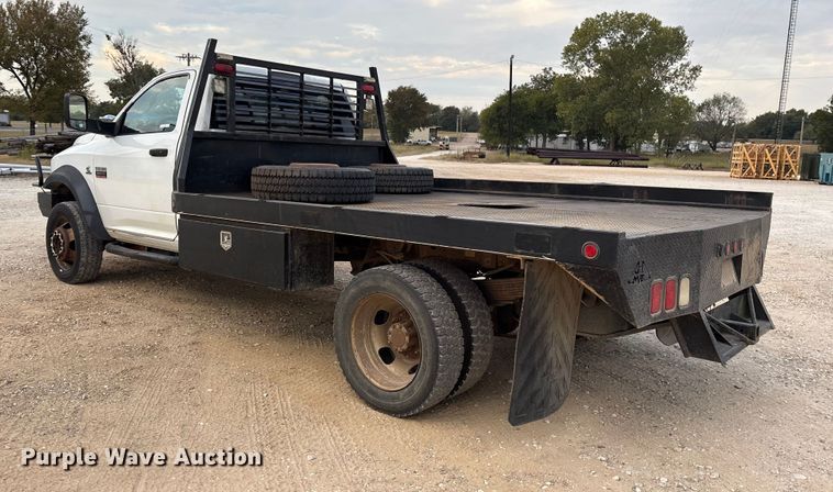 image for item ET7161 2011 Dodge Ram 5500 flatbed truck