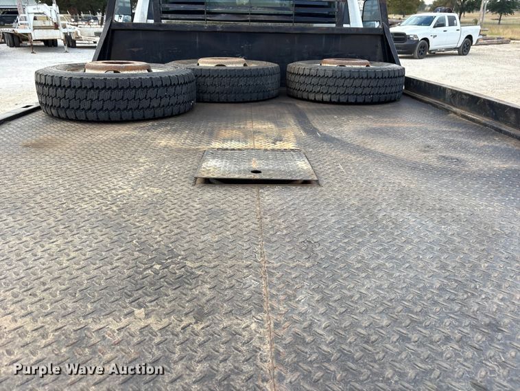 image for item ET7161 2011 Dodge Ram 5500 flatbed truck