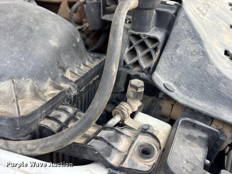 image for item ET7161 2011 Dodge Ram 5500 flatbed truck