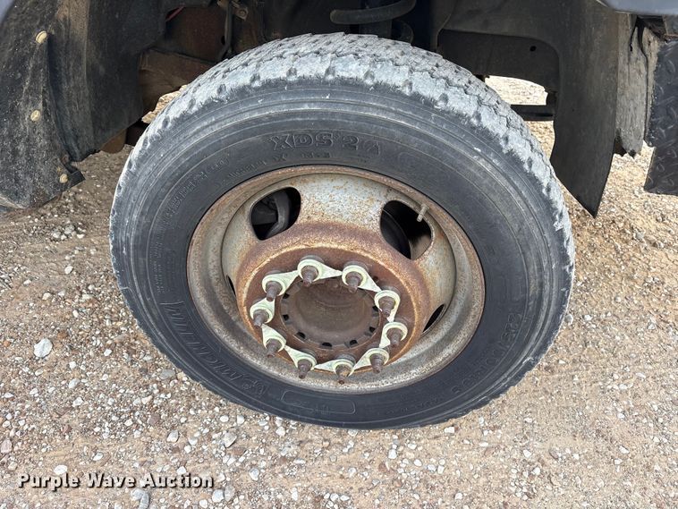 image for item ET7161 2011 Dodge Ram 5500 flatbed truck