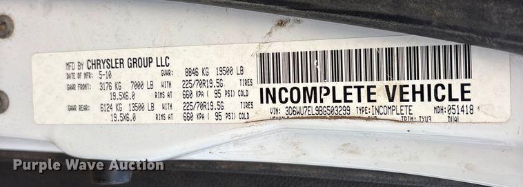 image for item ET7161 2011 Dodge Ram 5500 flatbed truck