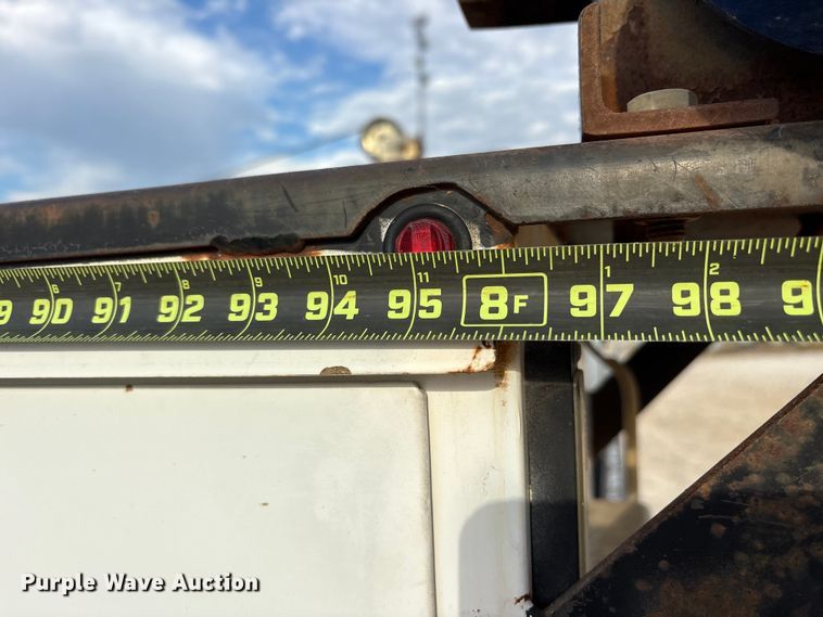 image for item ET7162 2010 Chevrolet Silverado 3500HD Crew Cab utility bed pickup truck