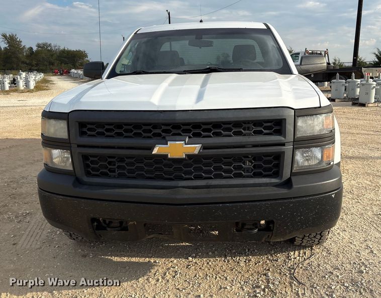 image for item ET7165 2015 Chevrolet Silverado 1500 Double Cab pickup truck